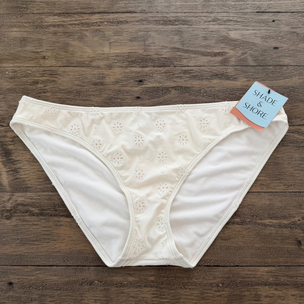 NWT Shade & Shore Low Rise Bikini Bottom Off-White Eyelet Floral Large 12-14